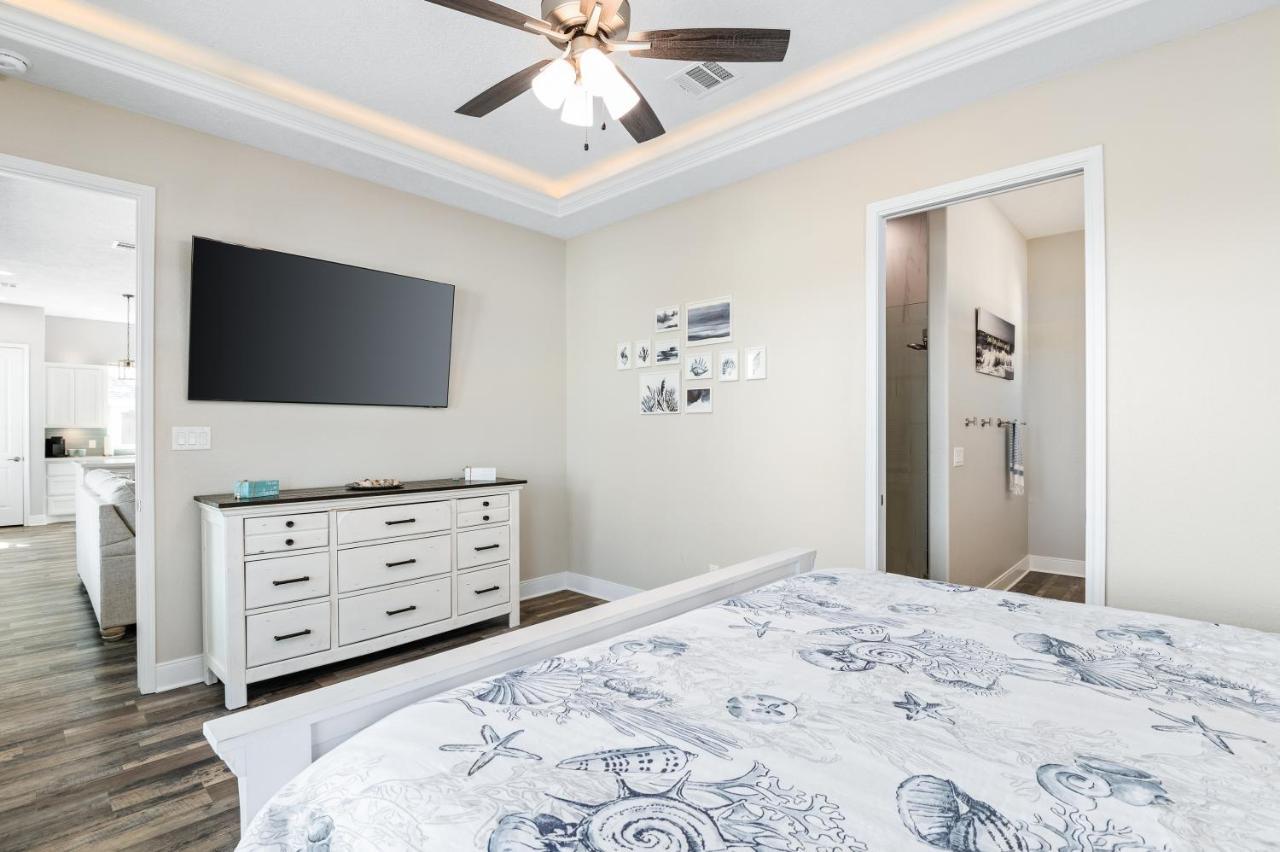 Stylish 4Br Crystal Beach Retreat Walk To Beach Bolivar Peninsula Exterior foto