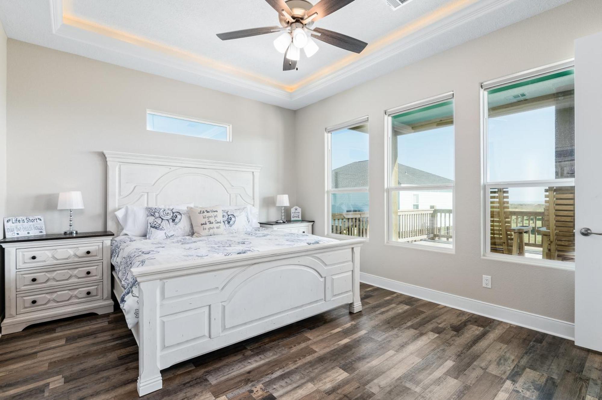 Stylish 4Br Crystal Beach Retreat Walk To Beach Bolivar Peninsula Exterior foto