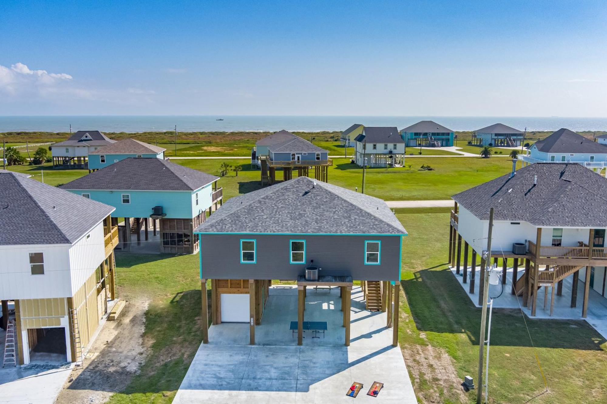 Stylish 4Br Crystal Beach Retreat Walk To Beach Bolivar Peninsula Exterior foto