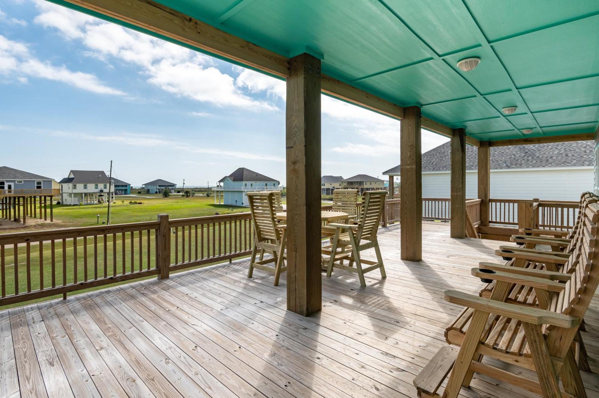 Stylish 4Br Crystal Beach Retreat Walk To Beach Bolivar Peninsula Exterior foto